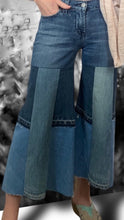Load image into Gallery viewer, OOAK hand made Patchwork capris jeans size 4/27