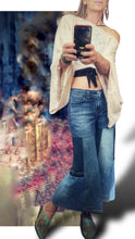 Load image into Gallery viewer, OOAK hand made Patchwork capris jeans size 4/27
